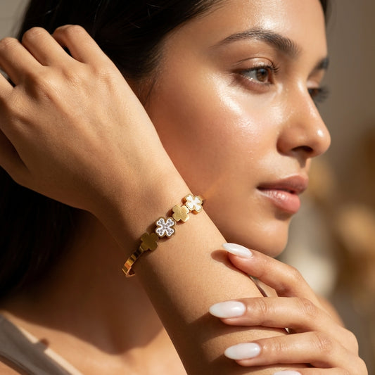 Ivory Clover Luxe Bracelet
