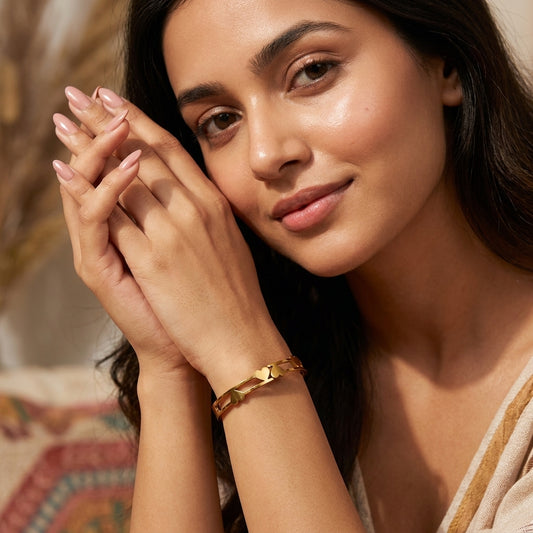 Golden Heart Link Bracelet