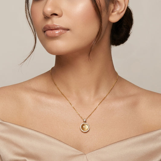 Luna Glow Pendant Necklace