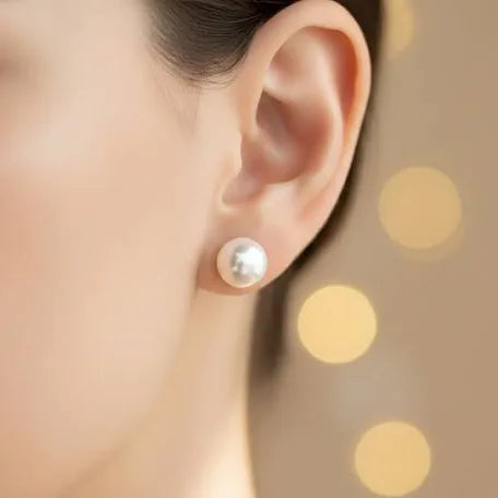 Single Pearl Stud