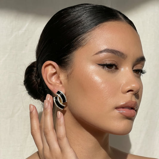 Black Ribbon Stud