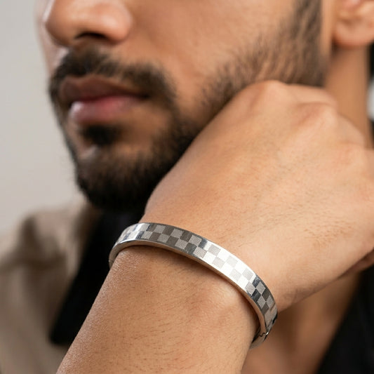 Men’s Silver Checks Kada