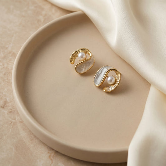 Pearl Wave Sculpt Earrings