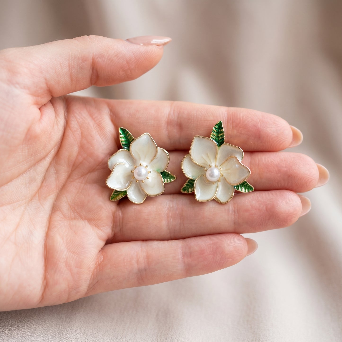 Bloom Pearl Garden Studs