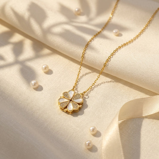 Luna Clover Anti-Tarnish Necklace