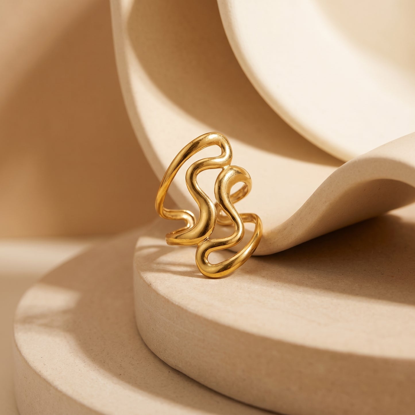 Golden Wave Sculpt Ring
