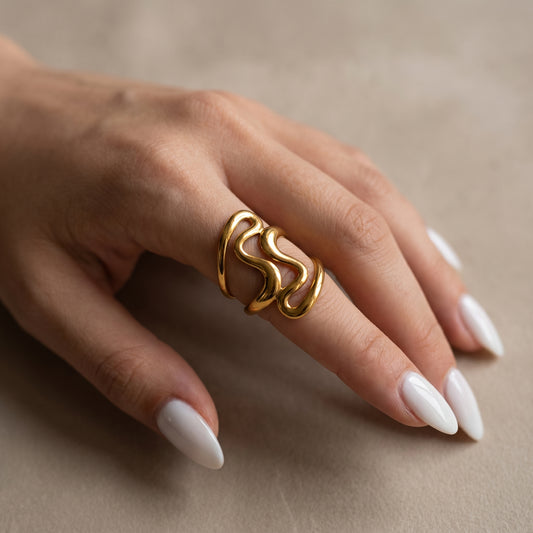 Golden Wave Sculpt Ring